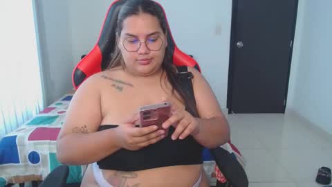 Snapshot of hot__husbands chatting on February 17, 2025, 4:26 pm hot__husbands online show from February 17, 2025, 4:26 pm