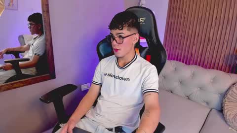 Snapshot of hot_alex1 chatting on December 14, 2025, 8:24 pm alex online show from December 14, 2025, 8:24 pm