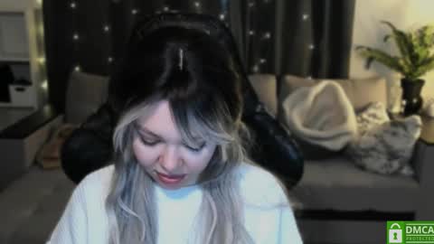   online show from December 3, 2024, 6:28 pm