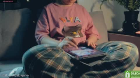   online show from February 17, 2025, 11:44 am