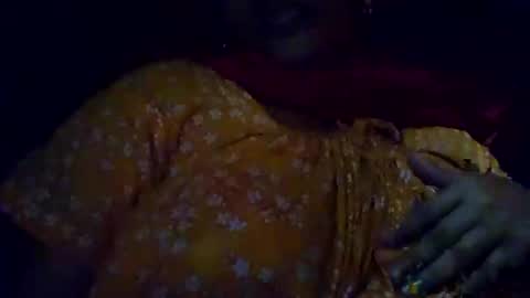 hot_baby_priya online show from October 26, 2025, 3:18 pm