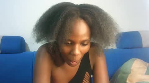 Snapshot of hot_berry2003 chatting on February 2, 2025, 2:27 am Millie online show from February 2, 2025, 2:27 am