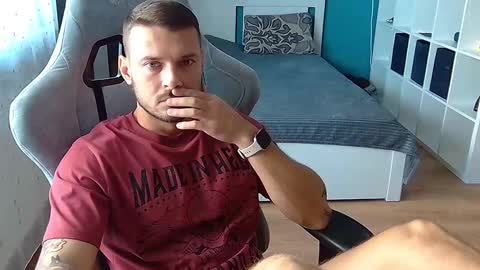 Snapshot of hot_cap_77 chatting on October 3, 2025, 11:51 am hot_cap_77 online show from October 3, 2025, 11:51 am