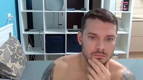 Snapshot of hot_cap_77 chatting on December 4, 2025, 12:14 pm hot_cap_77 online show from December 4, 2025, 12:14 pm