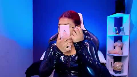 hot chocolate 4u online show from September 22, 2025, 12:18 pm