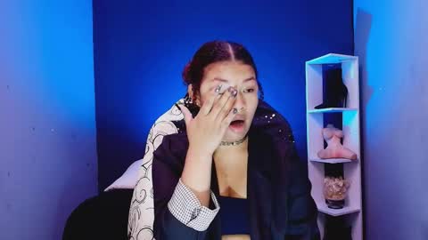 hot chocolate 4u online show from November 3, 2025, 12:06 pm