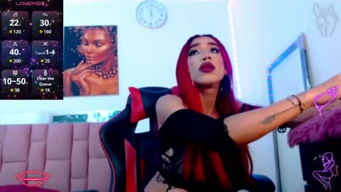 Snapshot of hot_destinyk chatting on December 11, 2024, 12:23 pm destinyk online show from December 11, 2024, 12:23 pm