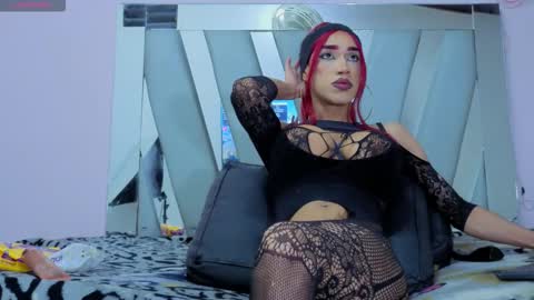 Snapshot of hot_destinyk chatting on November 10, 2025, 6:34 am destinyk online show from November 10, 2025, 6:34 am