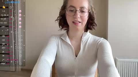 Lina online show from February 20, 2025, 10:59 am