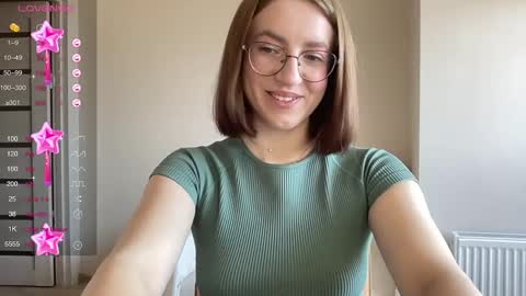 Lina online show from March 7, 2025, 10:45 am