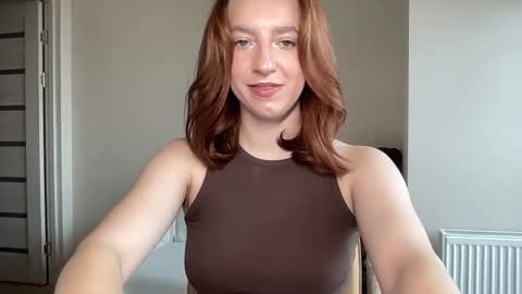 Lina online show from November 4, 2025, 10:14 am