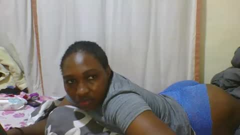 Snapshot of hot_masha chatting on September 17, 2025, 12:01 am hot_masha online show from September 17, 2025, 12:01 am