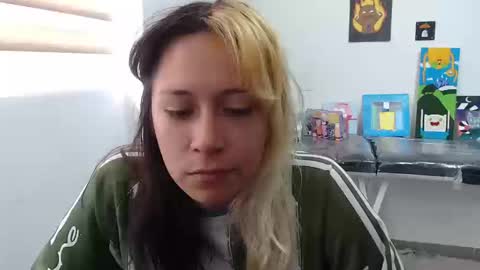 Snapshot of hot_mommymia chatting on September 20, 2025, 3:02 pm Mia online show from September 20, 2025, 3:02 pm