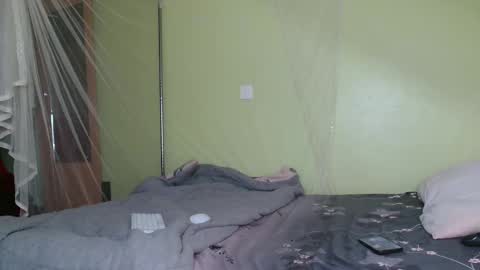 hot_moxie online show from December 18, 2025, 9:15 am