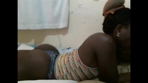 Snapshot of hot_shannia chatting on October 24, 2025, 8:44 am hot_shannia online show from October 24, 2025, 8:44 am