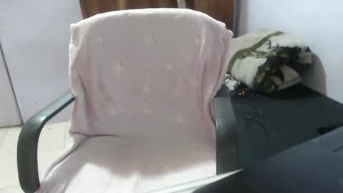 Hot and PowerHOPE U MISS ME online show from November 5, 2025, 2:22 am