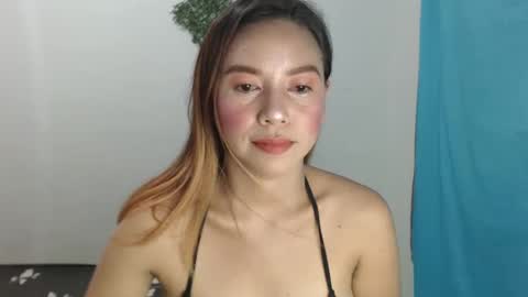 hotasian_pinky online show from March 7, 2025, 11:29 am