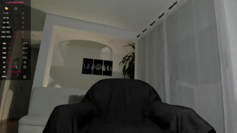 Snapshot of hotay_ chatting on March 11, 2025, 12:11 am Andrew xdres08 online show from March 11, 2025, 12:11 am