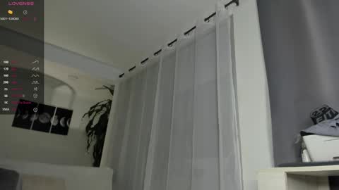 Snapshot of hotay_ chatting on March 11, 2025, 3:16 am Andrew xdres08 online show from March 11, 2025, 3:16 am