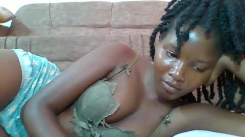 love online show from March 12, 2025, 12:47 pm