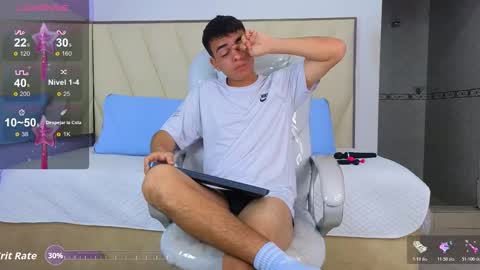 hotboy21_ online show from November 19, 2025, 3:39 am