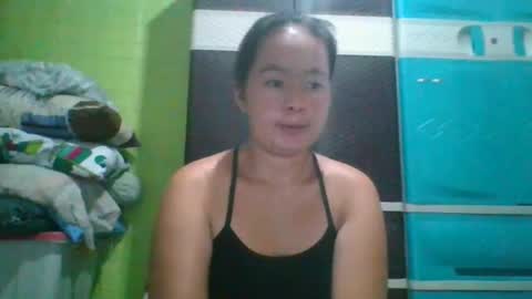 Snapshot of hotchicks4uxx chatting on February 6, 2025, 11:04 pm hotchicks4uxx online show from February 6, 2025, 11:04 pm