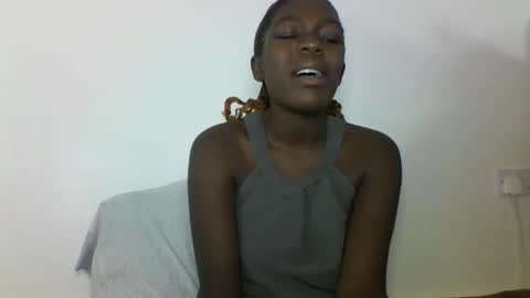 Snapshot of hotcutetracie chatting on October 9, 2025, 7:23 pm VICTORIA online show from October 9, 2025, 7:23 pm