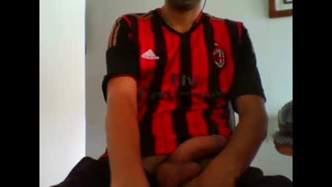 hotdragon19771 online show from January 4, 2025, 2:35 pm