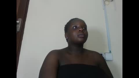 Snapshot of hotebbbyy chatting on December 16, 2024, 6:32 am EBBY online show from December 16, 2024, 6:32 am