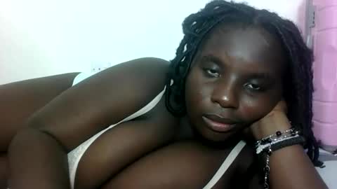 Snapshot of hotebbbyy chatting on October 10, 2025, 12:04 pm EBBY online show from October 10, 2025, 12:04 pm