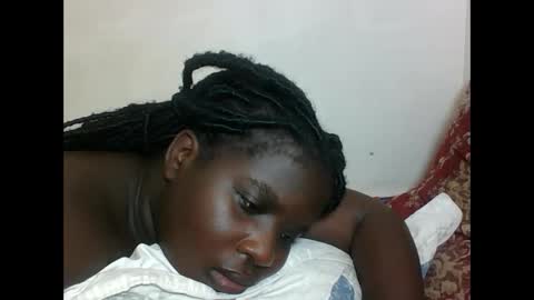 Snapshot of hotebbbyy chatting on November 5, 2025, 11:32 am EBBY online show from November 5, 2025, 11:32 am