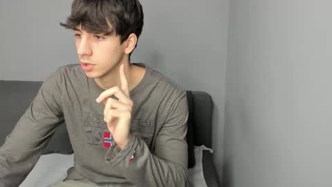 QUENTIN online show from December 4, 2025, 6:44 am