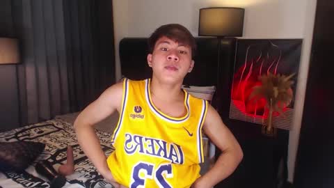 hotfucker_drei online show from October 3, 2025, 8:00 am