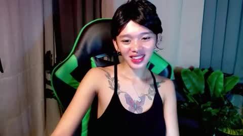 Snapshot of hotgirlronaxx chatting on December 14, 2025, 2:28 am hotgirlronaxx online show from December 14, 2025, 2:28 am