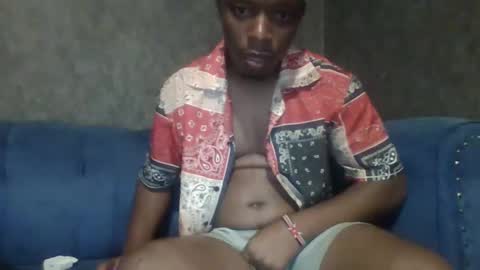 hotguyy001 online show from February 27, 2025, 5:24 am