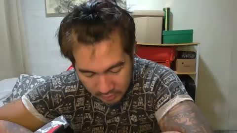 Snapshot of hothunkybear23 chatting on December 24, 2024, 1:59 am Khel online show from December 24, 2024, 1:59 am