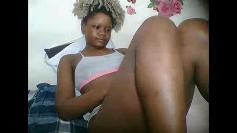 Snapshot of hotjeylee chatting on September 10, 2025, 12:54 am LOYCE online show from September 10, 2025, 12:54 am