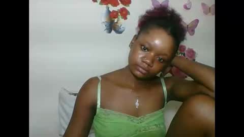 Snapshot of hotjeylee chatting on September 14, 2025, 2:22 am LOYCE online show from September 14, 2025, 2:22 am