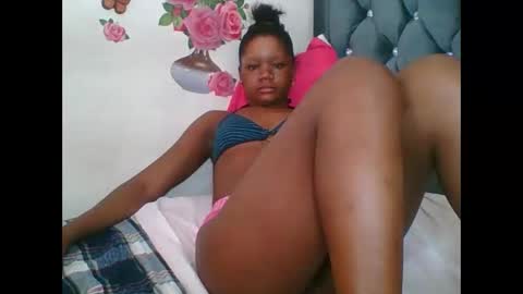 Snapshot of hotjeylee chatting on September 17, 2025, 8:27 am LOYCE online show from September 17, 2025, 8:27 am