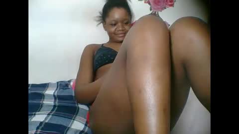 Snapshot of hotjeylee chatting on September 22, 2025, 5:15 pm LOYCE online show from September 22, 2025, 5:15 pm