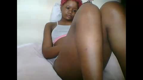 Snapshot of hotjeylee chatting on October 3, 2025, 7:00 pm LOYCE online show from October 3, 2025, 7:00 pm