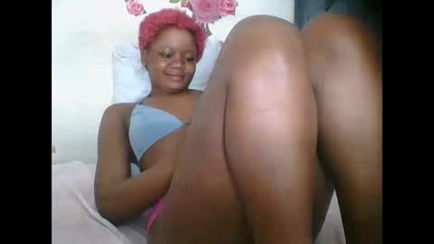 Snapshot of hotjeylee chatting on October 4, 2025, 11:58 pm LOYCE online show from October 4, 2025, 11:58 pm