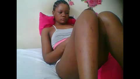 Snapshot of hotjeylee chatting on November 4, 2025, 7:07 am LOYCE online show from November 4, 2025, 7:07 am