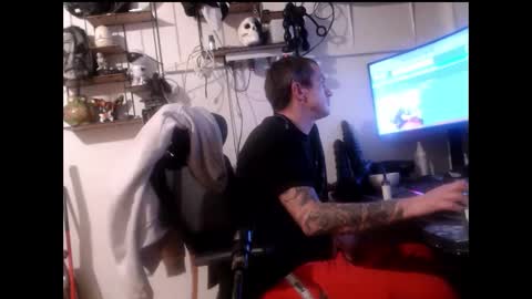 hotkinkytat online show from January 13, 2025, 1:56 am