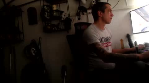 hotkinkytat online show from March 5, 2025, 11:06 am