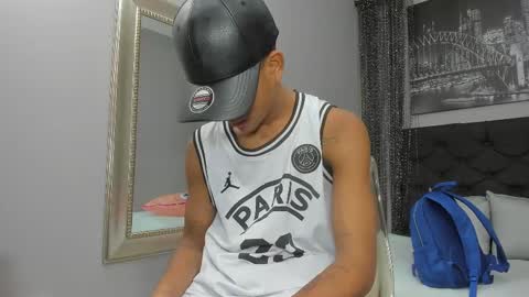 Snapshot of hotkoljeixxx chatting on February 20, 2025, 3:45 am Hotkoljei online show from February 20, 2025, 3:45 am