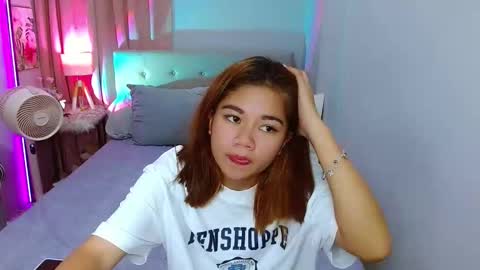 Snapshot of hotlayla_ chatting on December 31, 2024, 7:10 am Layla online show from December 31, 2024, 7:10 am