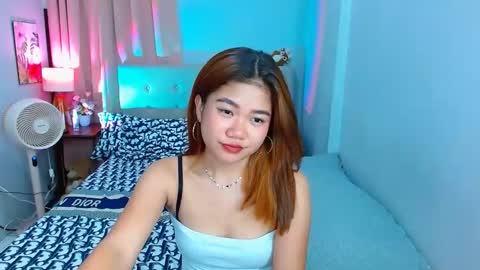 Snapshot of hotlayla_ chatting on January 20, 2025, 12:28 pm Layla online show from January 20, 2025, 12:28 pm