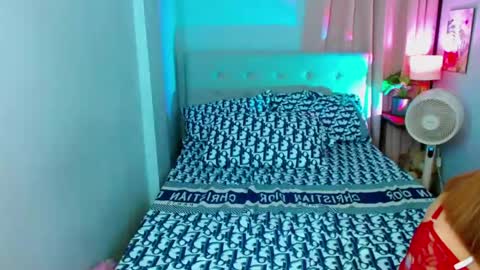 Snapshot of hotlayla_ chatting on February 7, 2025, 2:26 pm Layla online show from February 7, 2025, 2:26 pm