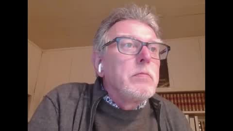 Snapshot of hotlux_54 chatting on February 24, 2025, 12:41 am hotlux_54 online show from February 24, 2025, 12:41 am